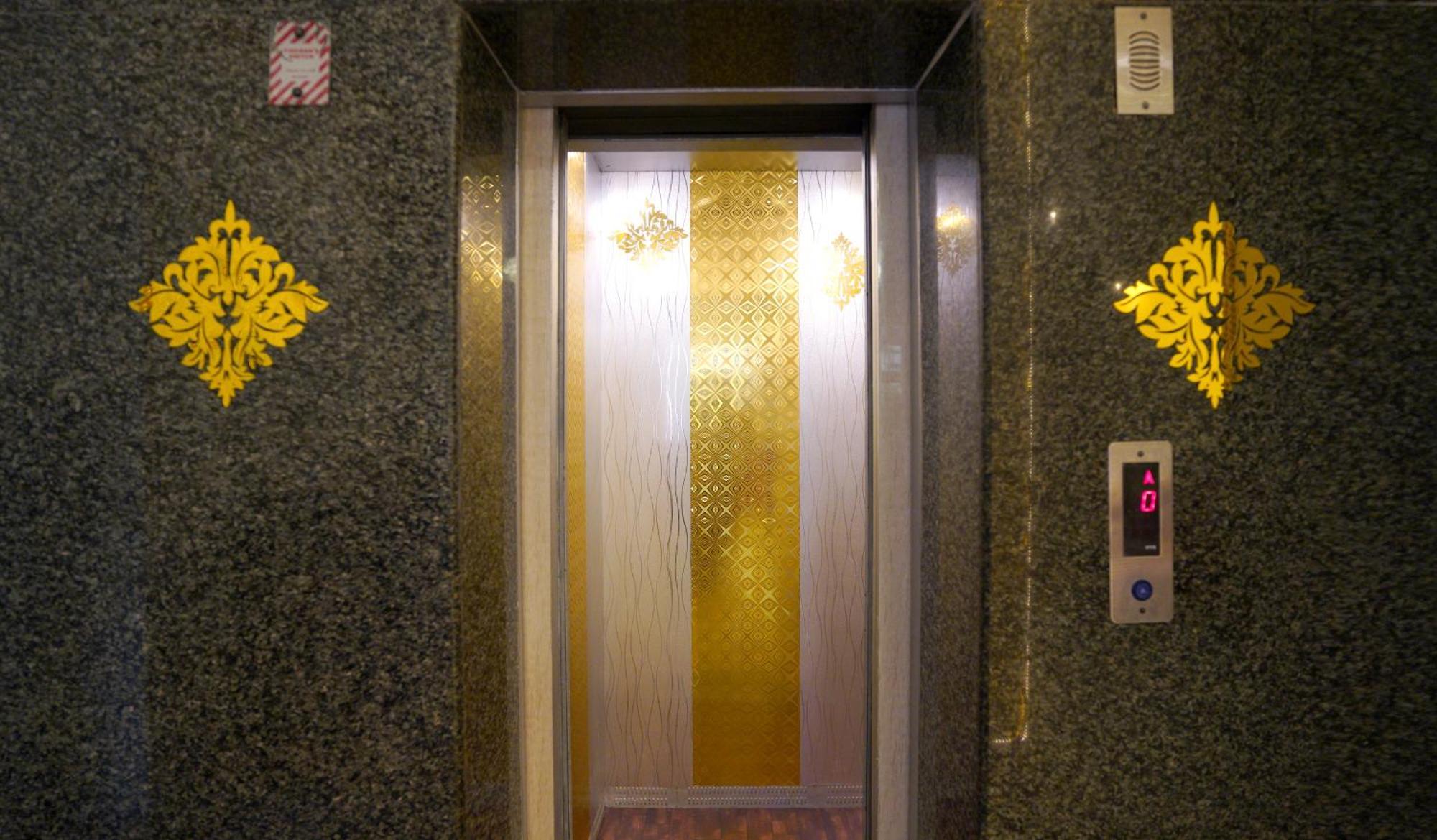 Hotel Neeraj Bhawan- Triveni Ghat Rishīkesh Eksteriør billede