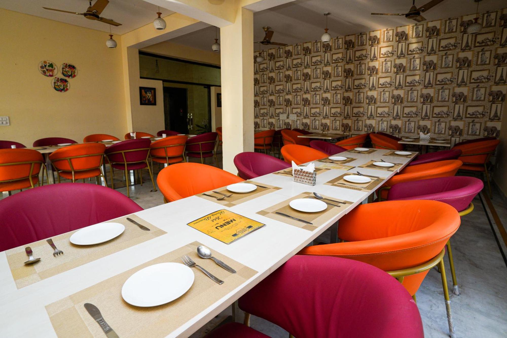 Hotel Neeraj Bhawan- Triveni Ghat Rishīkesh Eksteriør billede