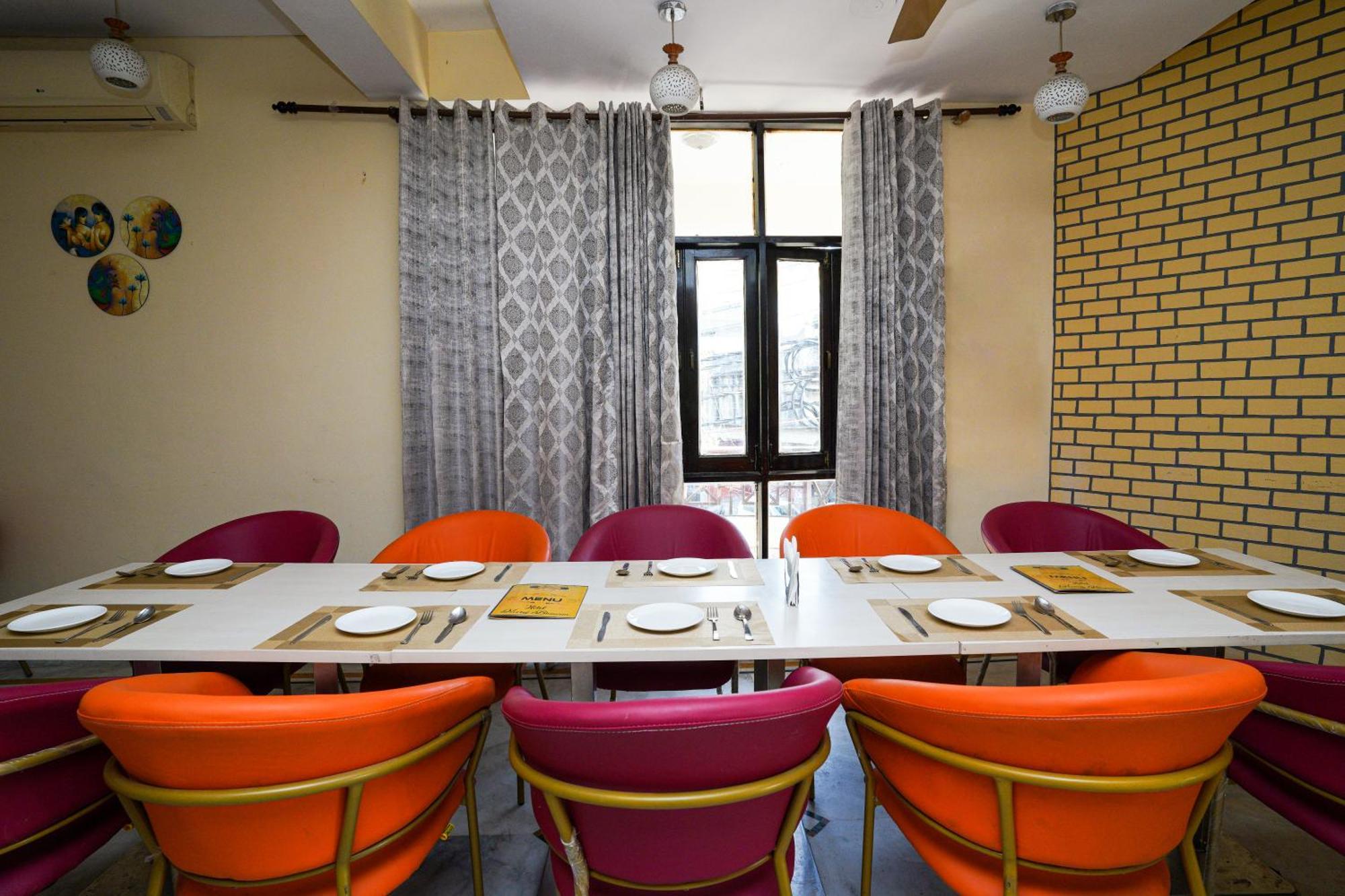 Hotel Neeraj Bhawan- Triveni Ghat Rishīkesh Eksteriør billede